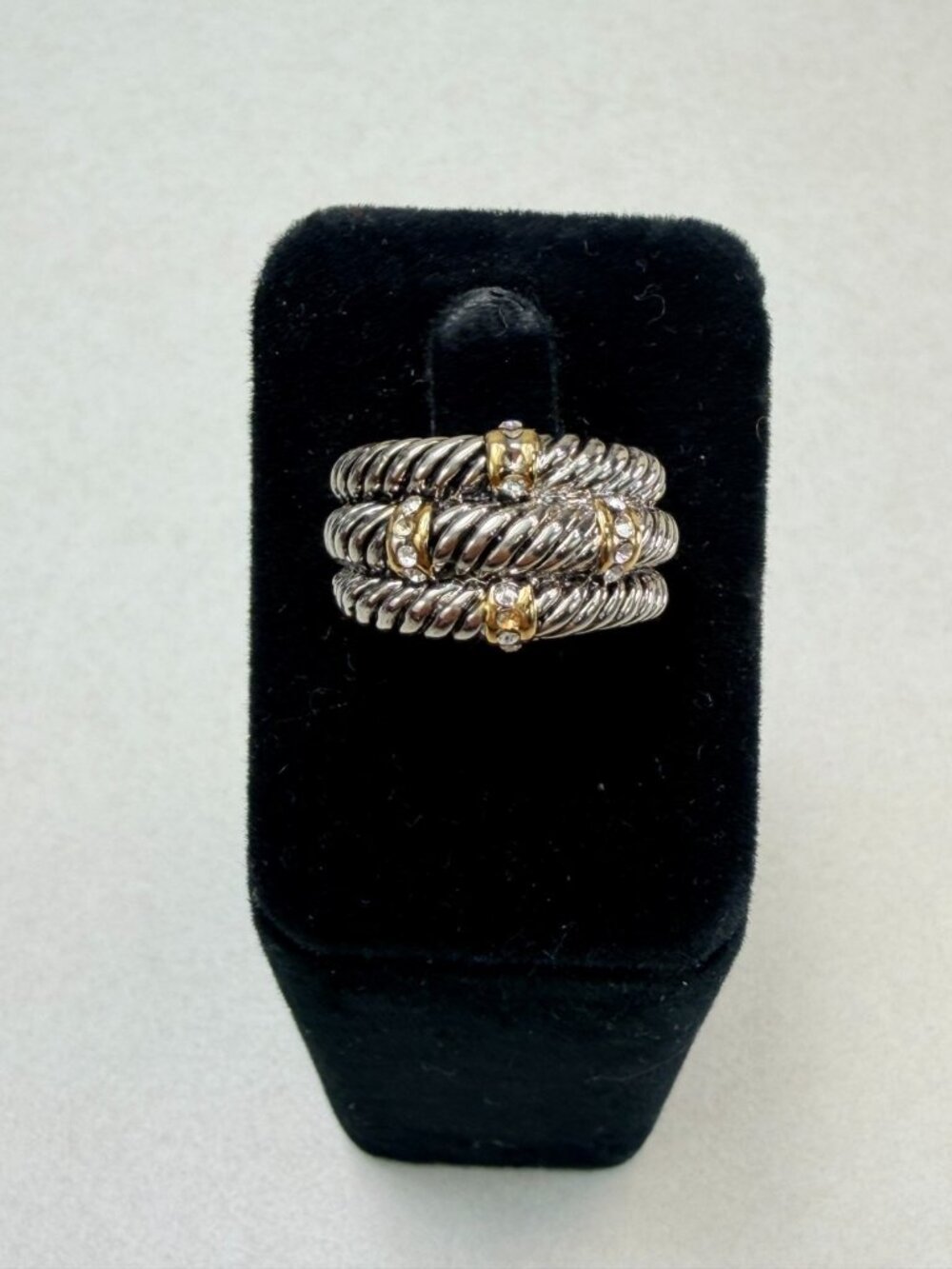 Vintage Chunky Cable Style Rhinestone Ring Silver Gold Tone Size 5.5 - Picture 2 of 9